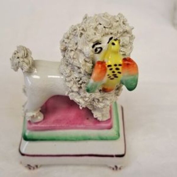 Antique Staffordshire poodle figurines with birds in mouth made in ENGLAND - Picture 2 of 5